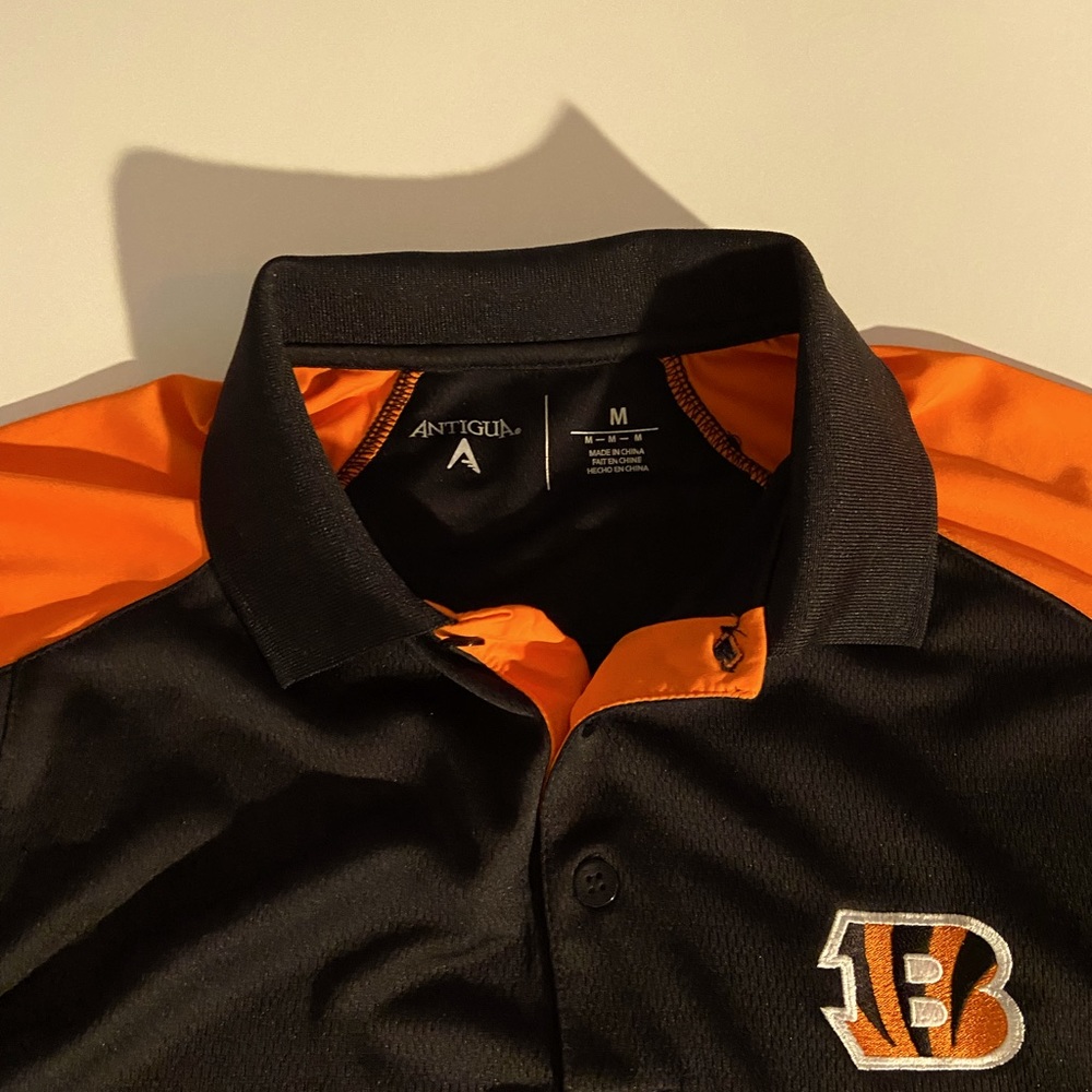 Bengals Antigua Polo size M
